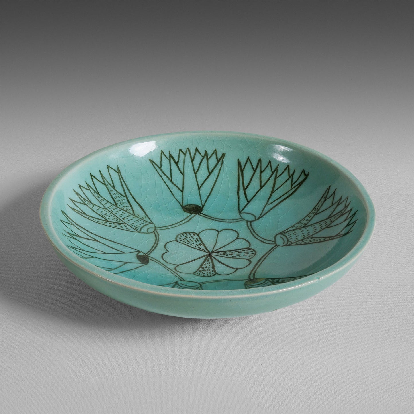 Lotus plate