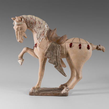 Tang standing horse