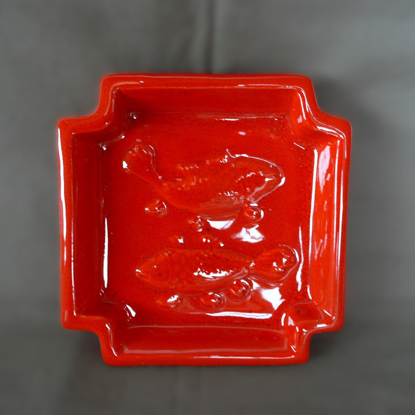 Two-fish square dish