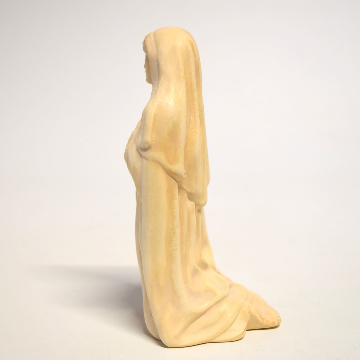 Nativity scene: Mary