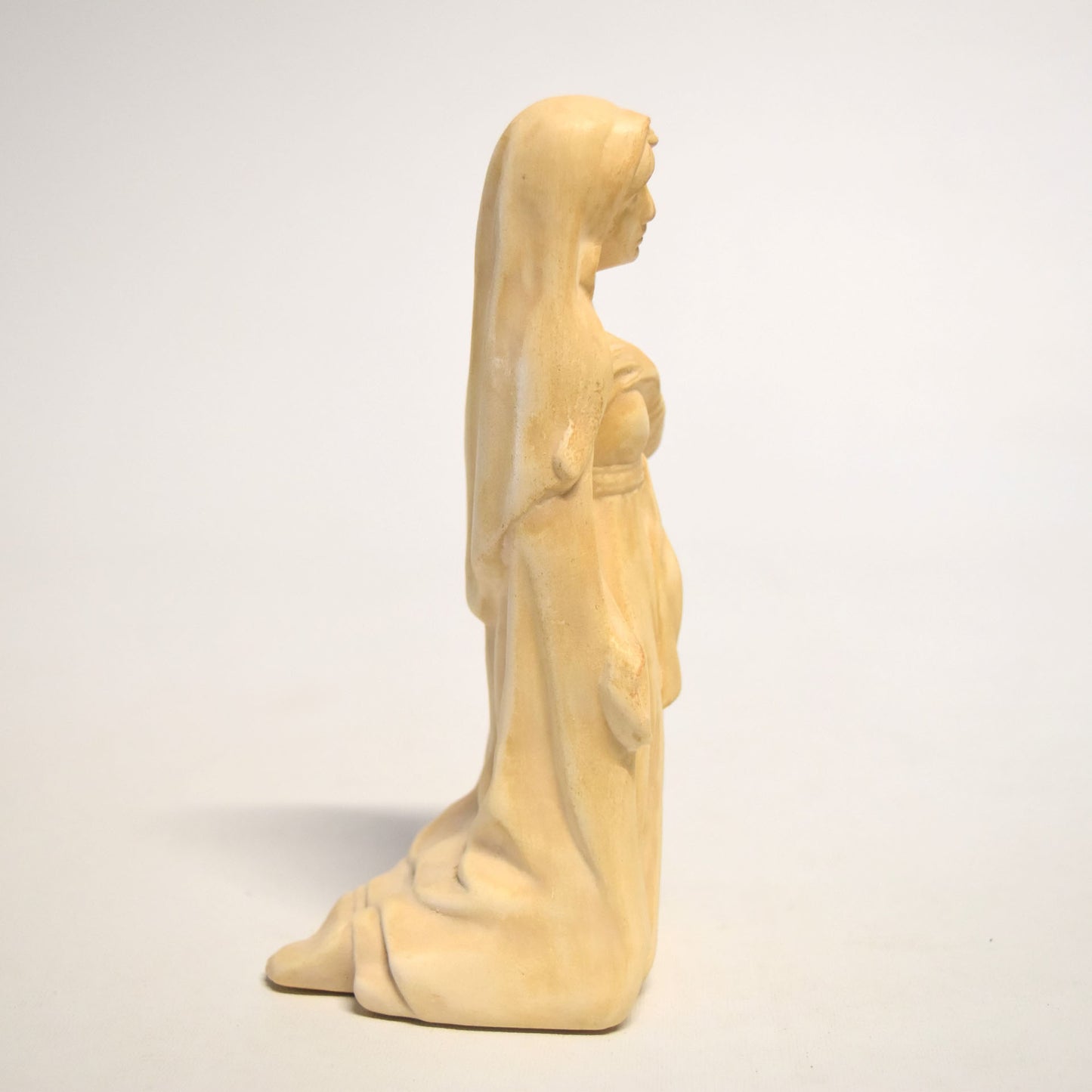 Nativity scene: Mary