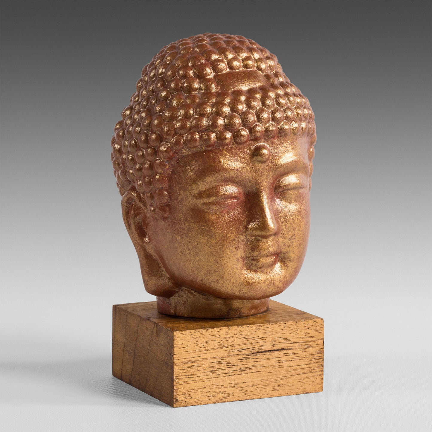 Tête de Bouddha à la perle