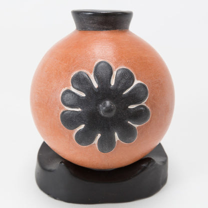 Vase boule fleurs noires