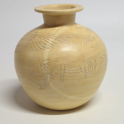 Ounas Vase