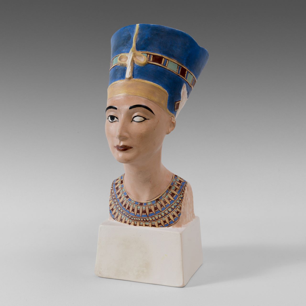 Bust of Queen Nefertiti - Berlin