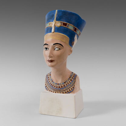 Bust of Queen Nefertiti - Berlin